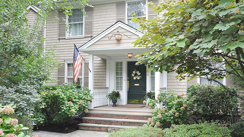 front of home The Colligan Group in Ridgewood, NJ
